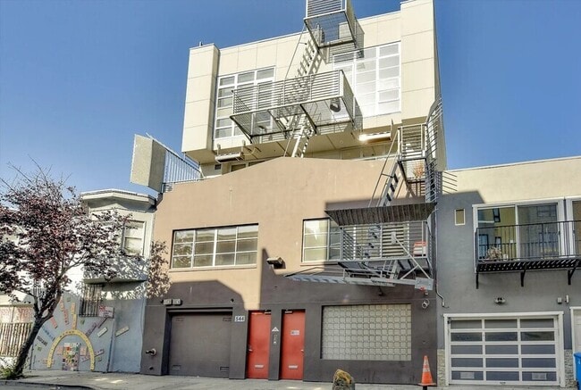 Building Photo - 542 Natoma St