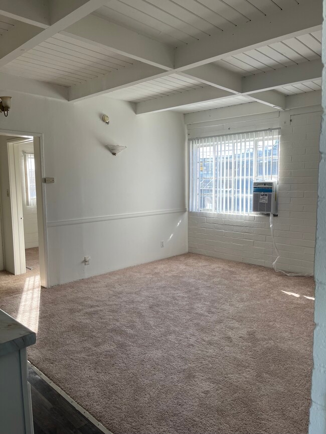 Foto del edificio - 14636-14638 Moorpark St