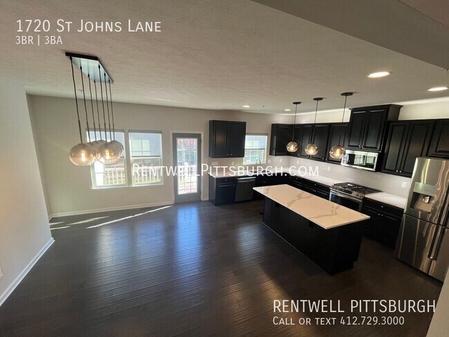 Building Photo - 3 Bedroom Townhome in Sewickley