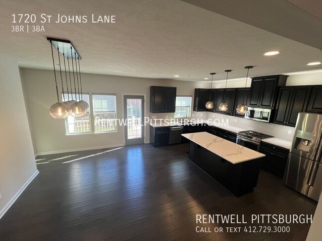 Foto del edificio - 3 Bedroom Townhome in Sewickley