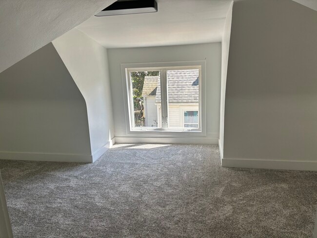 Building Photo - 60 S Fremont St