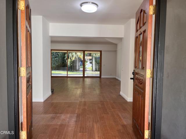Foto del edificio - 5715 Summit Crest Dr