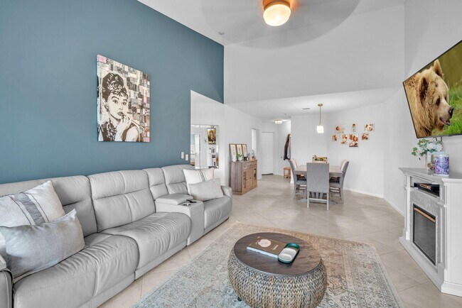 Foto del edificio - 5157 Floria Way