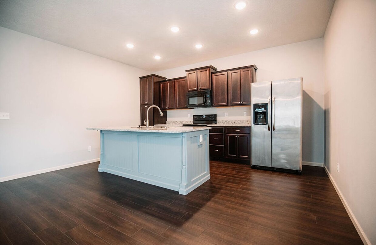 Foto principal - 504 E Cherry St