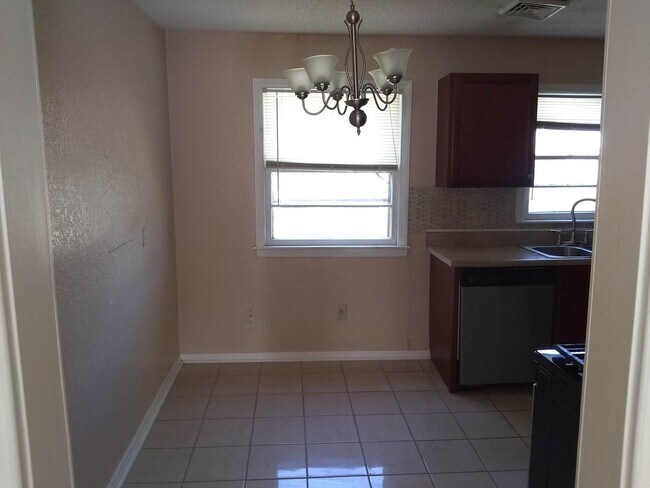 Foto del edificio - **Available Now...Never Have to Move Again! Don’t Miss Out…This Home Will Go Fast!**