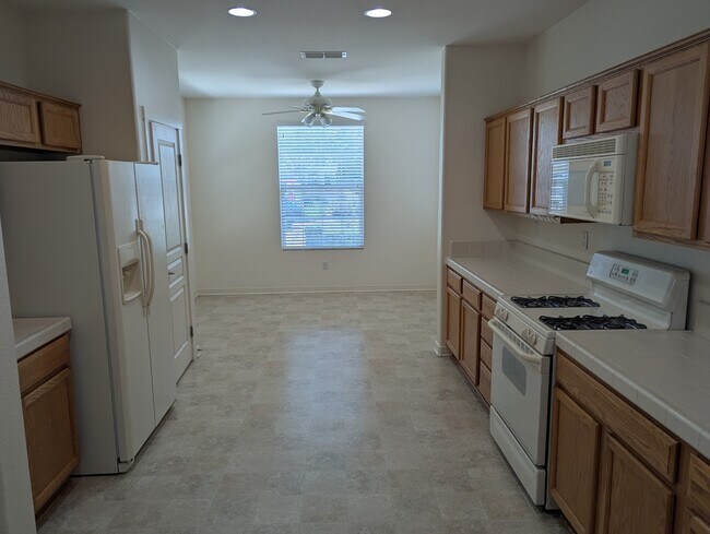 Building Photo - 398 Marigold Ln