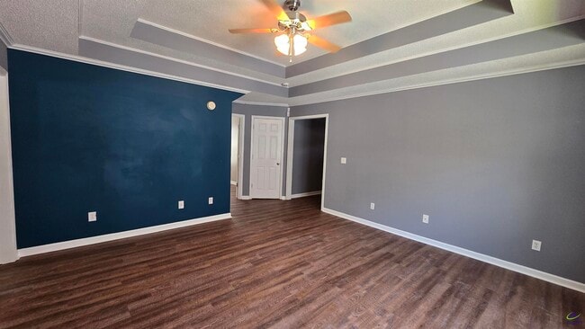 Building Photo - 126 Rolling Woods Cir