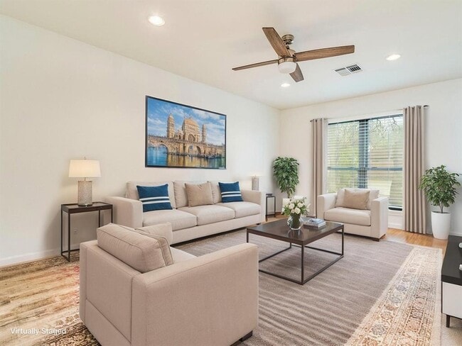 Foto del edificio - 8305 Summer Side Dr