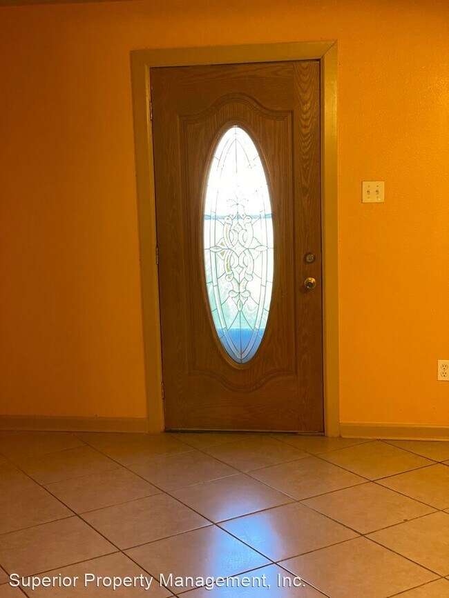 Building Photo - 3 br, 2.5 bath House - 5913 Boeing Street