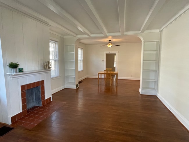 Building Photo - 4124 Millsbrae Ave