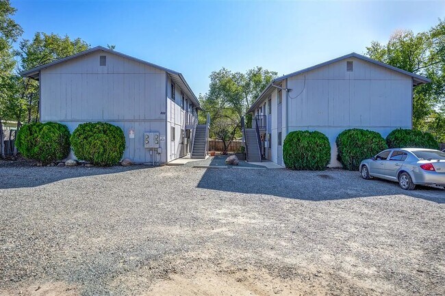 Foto del edificio - 555 Dameron Dr