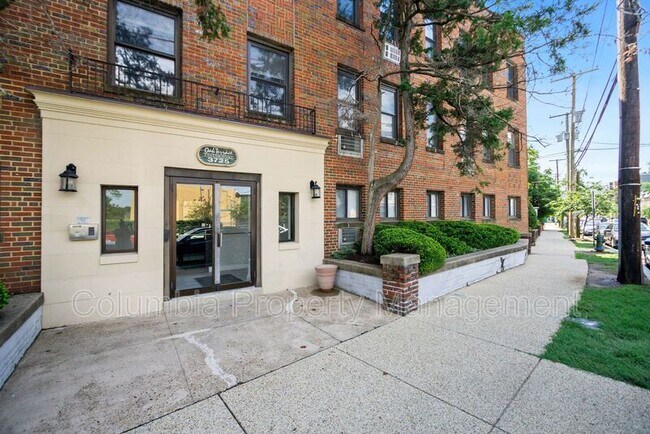 Foto del edificio - 3725 12th St NE