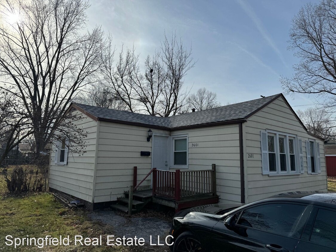 Primary Photo - 2 br, 1 bath House - 2601 S Walnut St