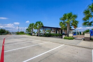 Building Photo - 3009 Floating Barque Dr