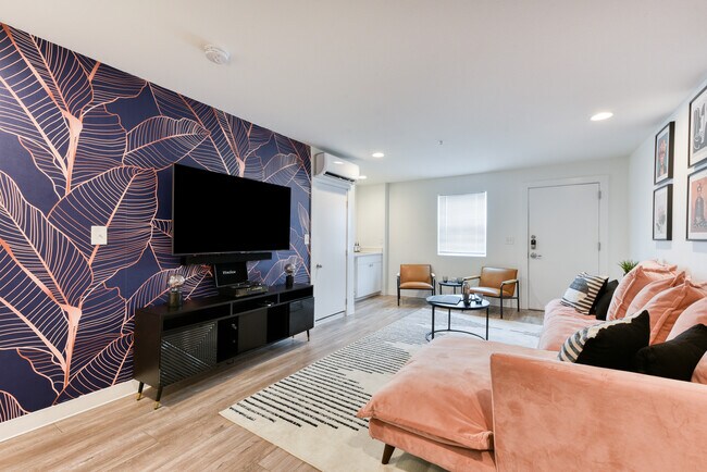 Building Photo - 145 Catalpa Ave