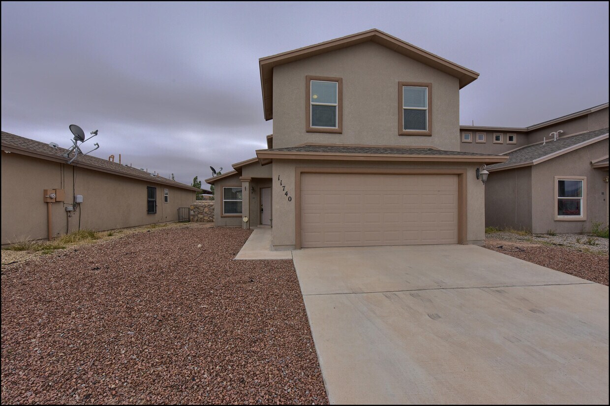 11740 Jim Webb Dr, El Paso, TX 79934 House for Rent in El Paso, TX