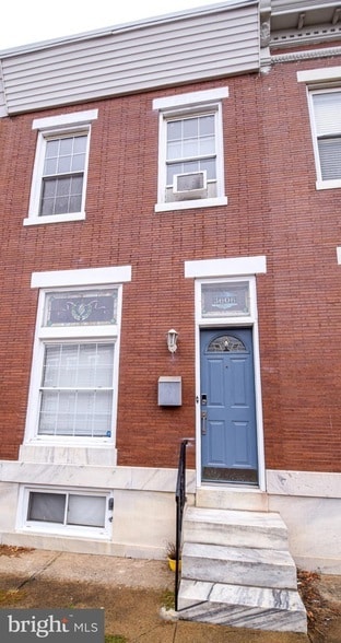 Building Photo - 3606 Hudson St