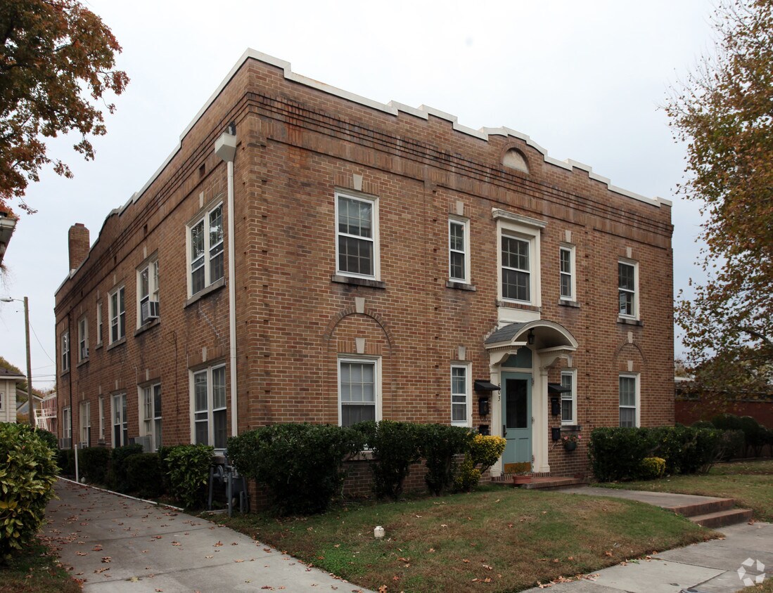 Primary Photo - 603 Simpson St