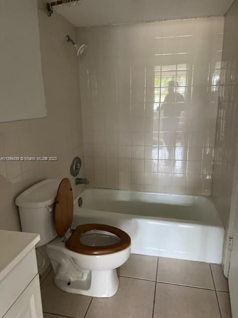 Foto del edificio - 2175 NE 170th St