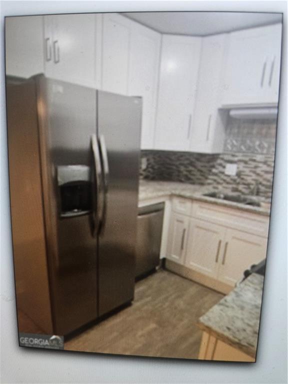 Foto del edificio - 3197 Highpoint Ct