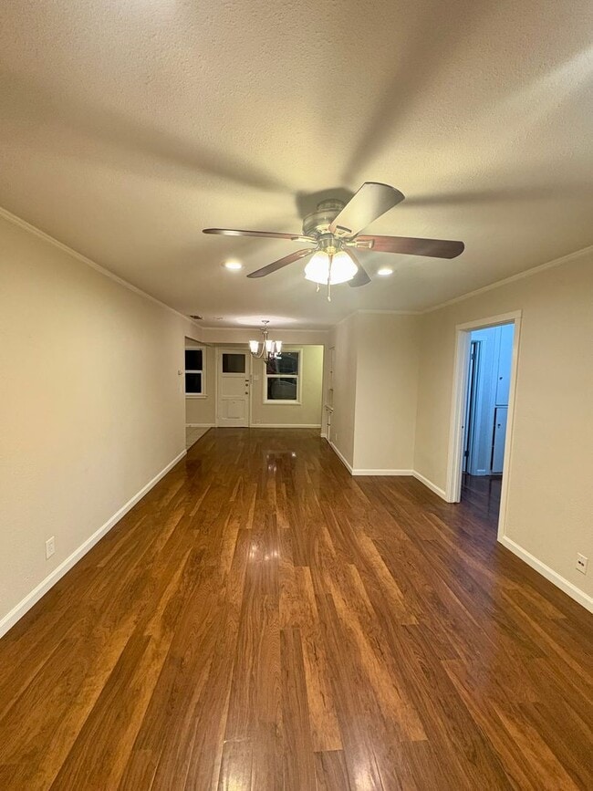 Foto del edificio - 3bed/2bath Home in Land Park