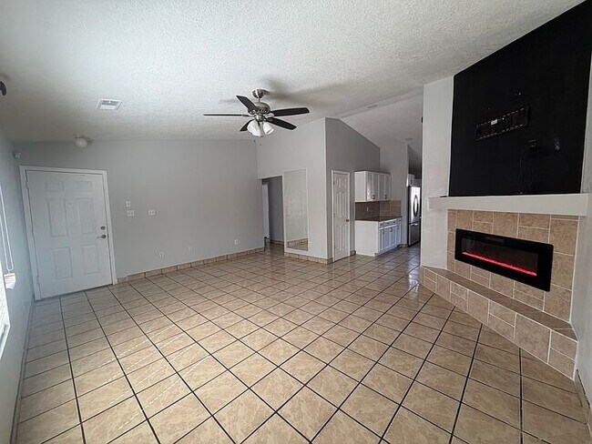 Foto del edificio - 7316 Autumn Breeze Rd SW