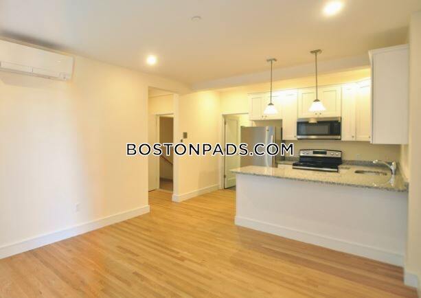 Foto del edificio - 877 Beacon St