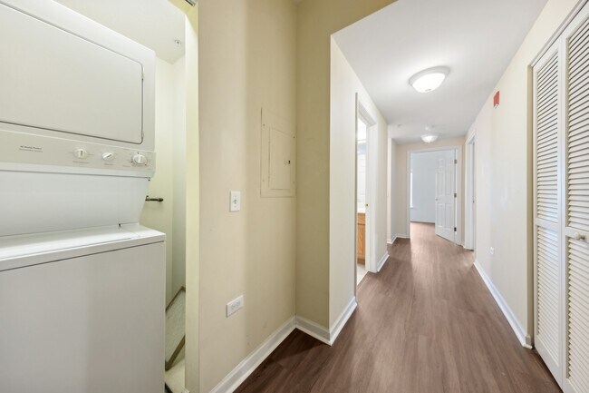 Foto del edificio - 434 Mcdaniels Cir