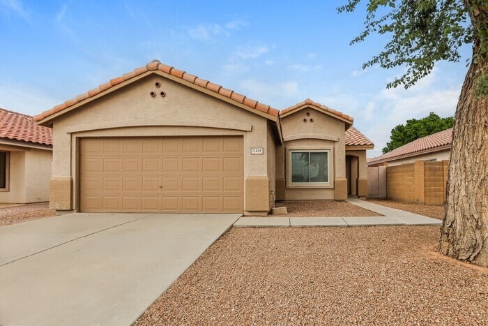Foto principal - 11234 E Sunland Ave
