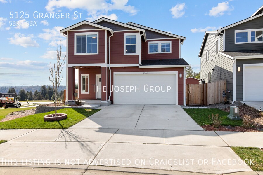 Primary Photo - Beautiful 5BD/2.75BA Newer Home in Bremerton