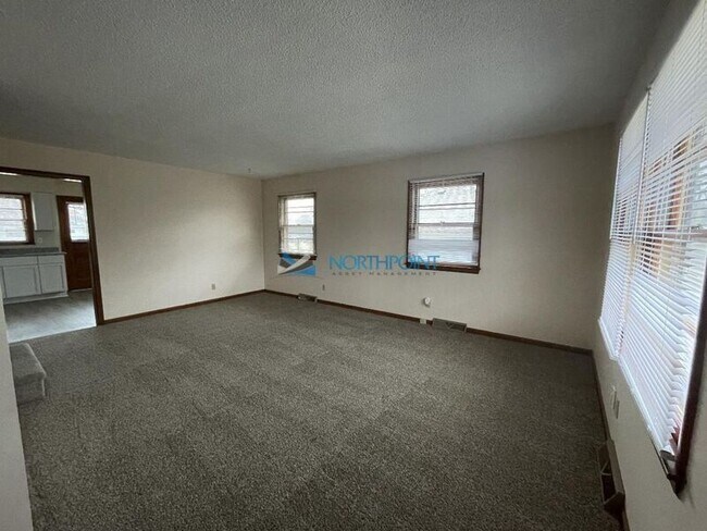 Foto del edificio - 13207 W 94th St