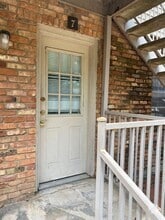 Building Photo - 1130 Vine St
