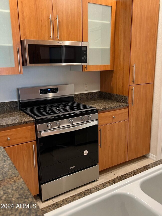 Foto del edificio - 6900 E Princess Dr