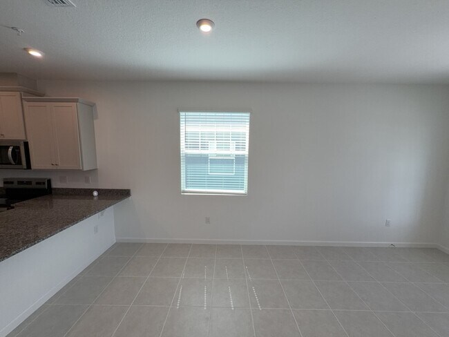 Foto del edificio - 4216 Sadler Rd