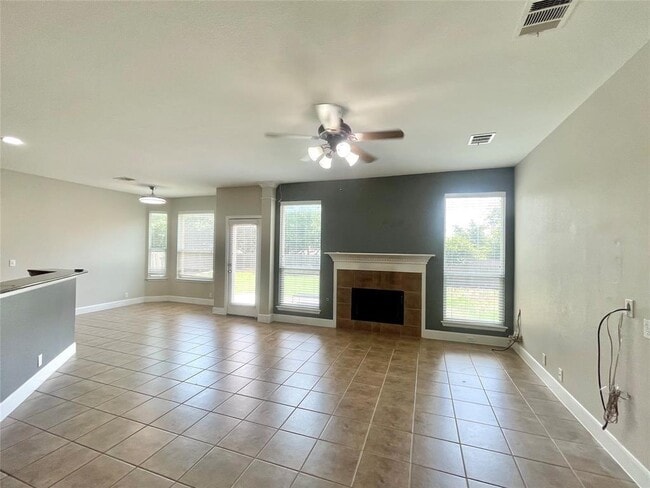 Building Photo - 2529 Charolais Ct