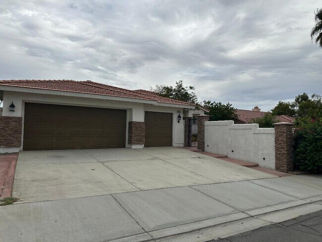 Building Photo - 79120 Kristen Ct