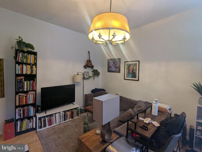 Foto del edificio - 251 S 21st St