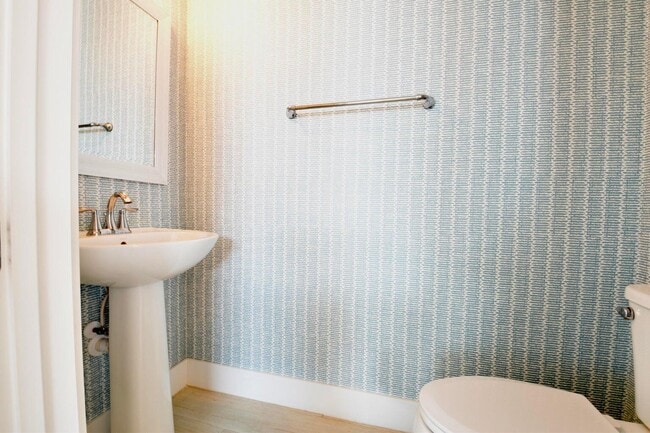 Foto del edificio - 12925 Alton Rd