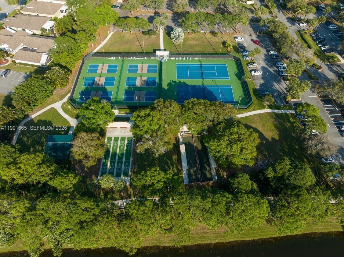 Foto del edificio - 822 NW Sorrento Ln