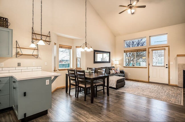 Building Photo - 438 NW 19th St