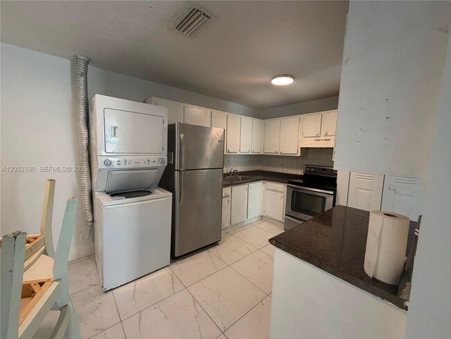 Building Photo - 5307 NW 23rd St