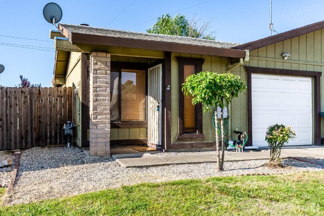 Building Photo - 156B Arlene Dr