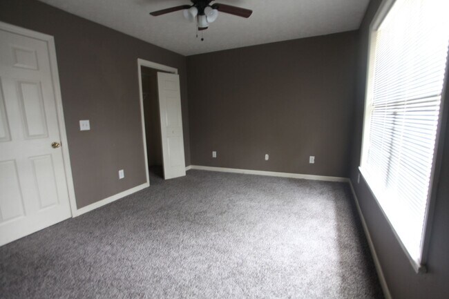 Foto del edificio - 3 Bedroom/ 2 Bathroom Home!