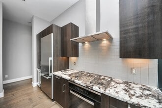 Building Photo - 1409 Post Oak Blvd