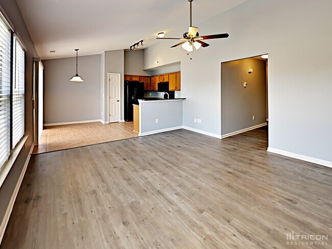 Foto del edificio - 206 Water Ridge Ave