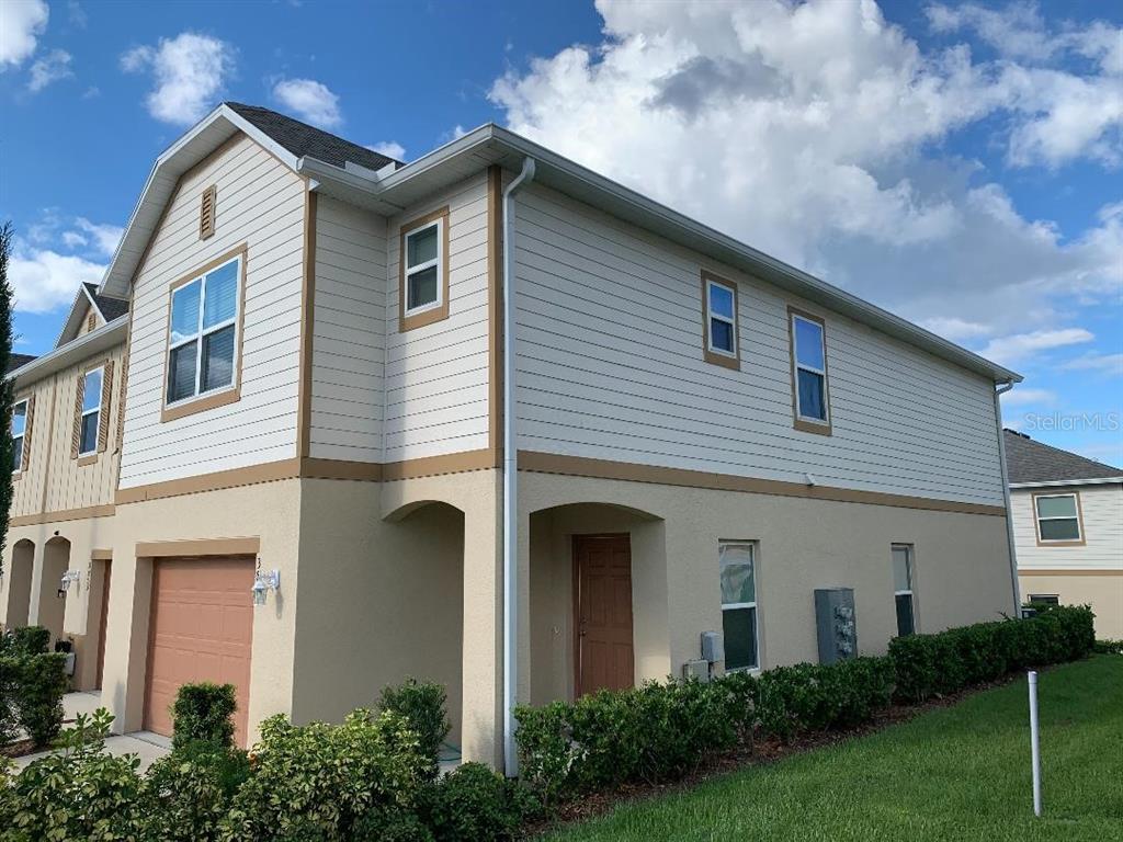 Foto principal - 3853 Hampstead Ln