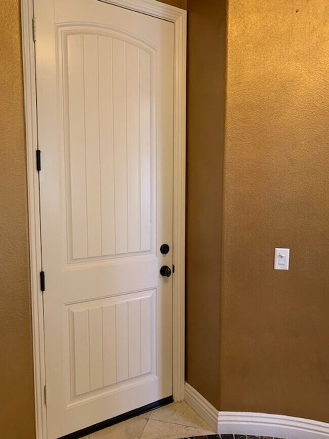 Foto del edificio - Boat Dock Home | Gated Community | Oxnard ...