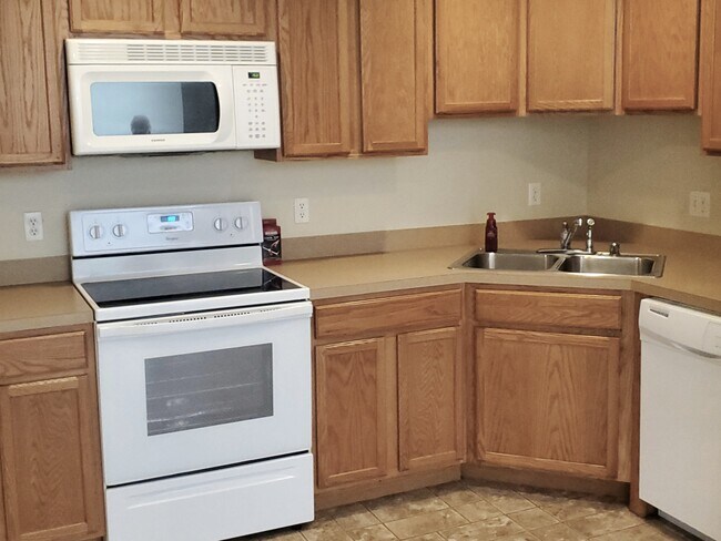 Building Photo - 522 Woodland Ave