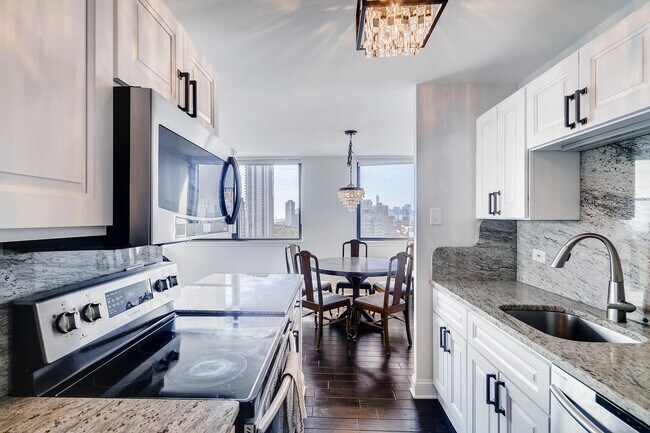 Foto del edificio - 2700 N Hampden Ct