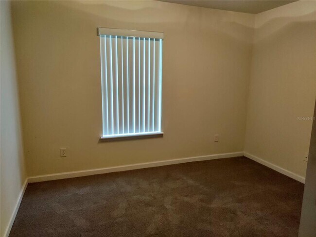 Building Photo - 42 Wheatfield Dr